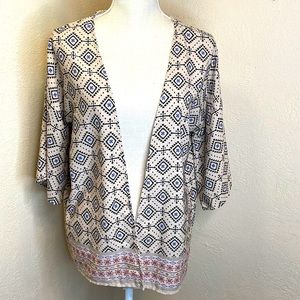 Hug Ladies Cream & Blue Diamond Print Lightweight Cardigan